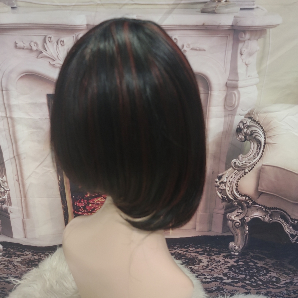 Wig - Picture 4 of 6